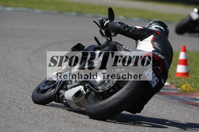 /Archiv-2024/29 12.06.2024 MOTO.CH Track Day ADR/Gruppe rot/26